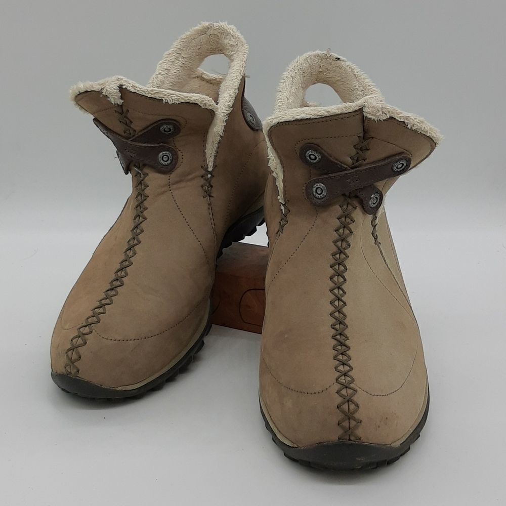 Sorel Nicolet Nubuck Short Boot 7 Winter Shearling Beige